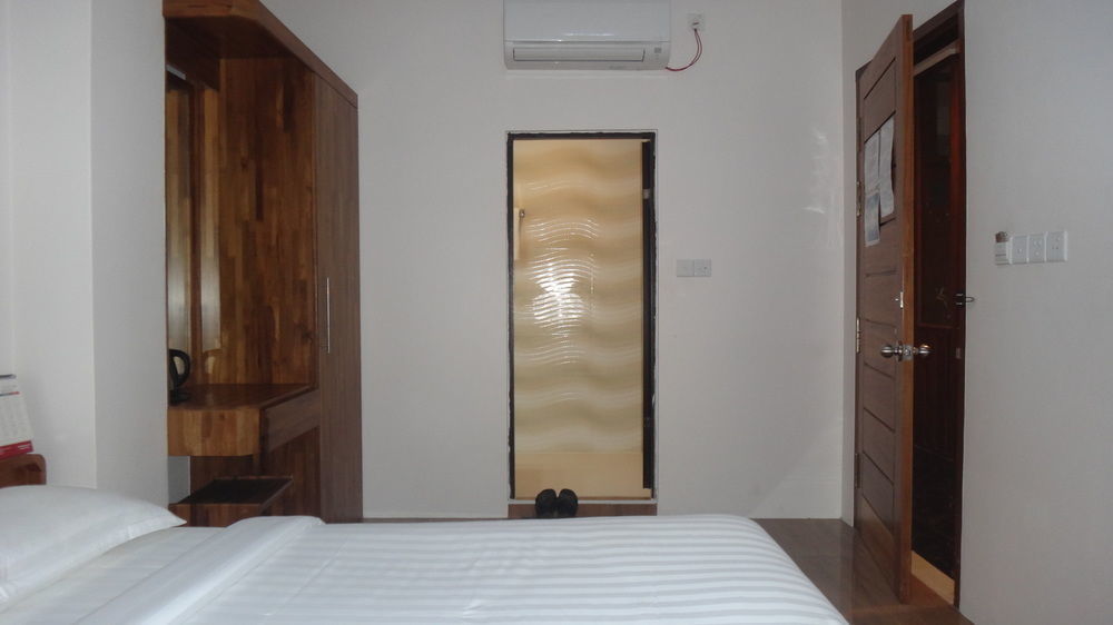 Chit Sayar Hotel يانغون المظهر الخارجي الصورة